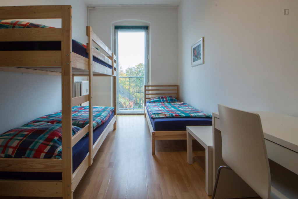 Single bed in bunk bed in neat triple bedroom in Neukölln
