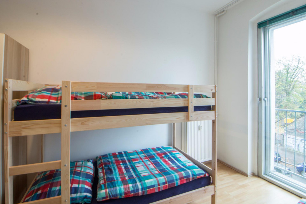 Single bed in bunk bed in neat triple bedroom in Neukölln