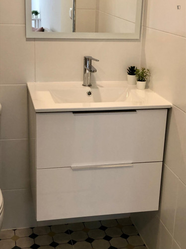 Elegant studio within walking distance from Nova SBE in Carcavelos Centre
