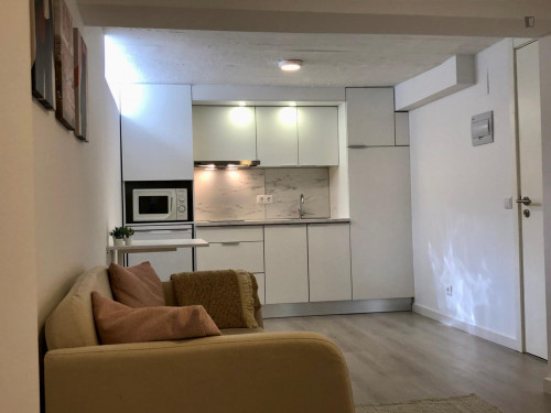 Elegant studio within walking distance from Nova SBE in Carcavelos Centre  - Gallery -  5