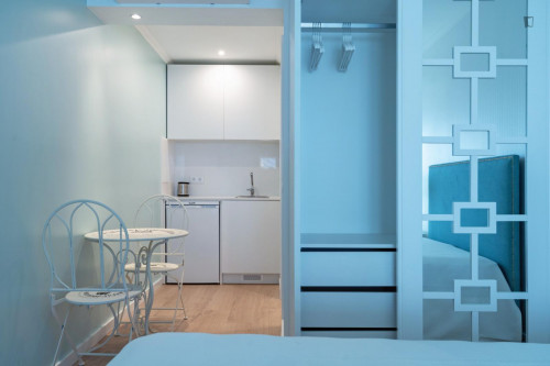 Nice single ensuite bedroom in Carcavelos " ref. R4 "