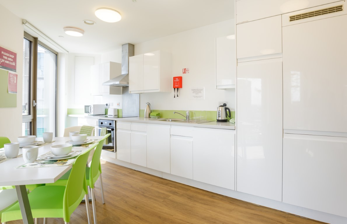 5 Bed Upper Floor En-Suite - 10