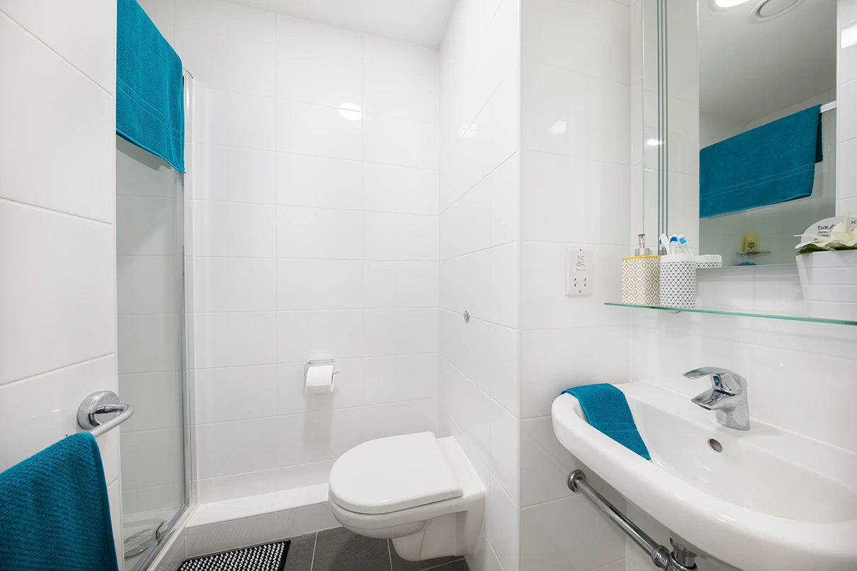  5 Bed Standard En-Suite  -  Felda House (Wembley)  - Gallery -  3