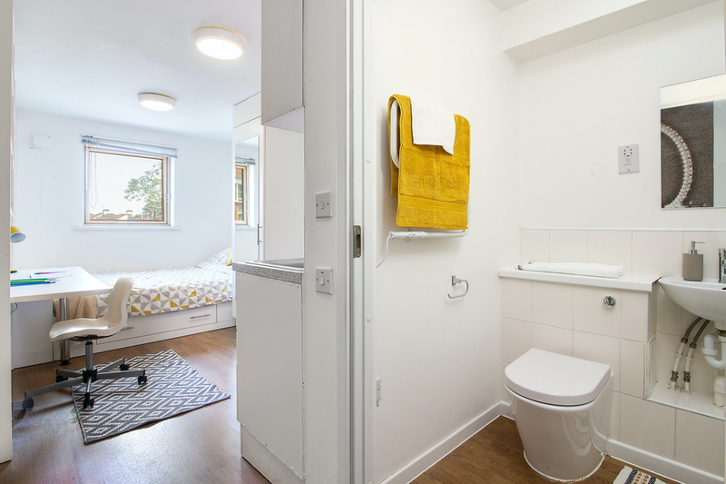 Gold En-Suite - 7