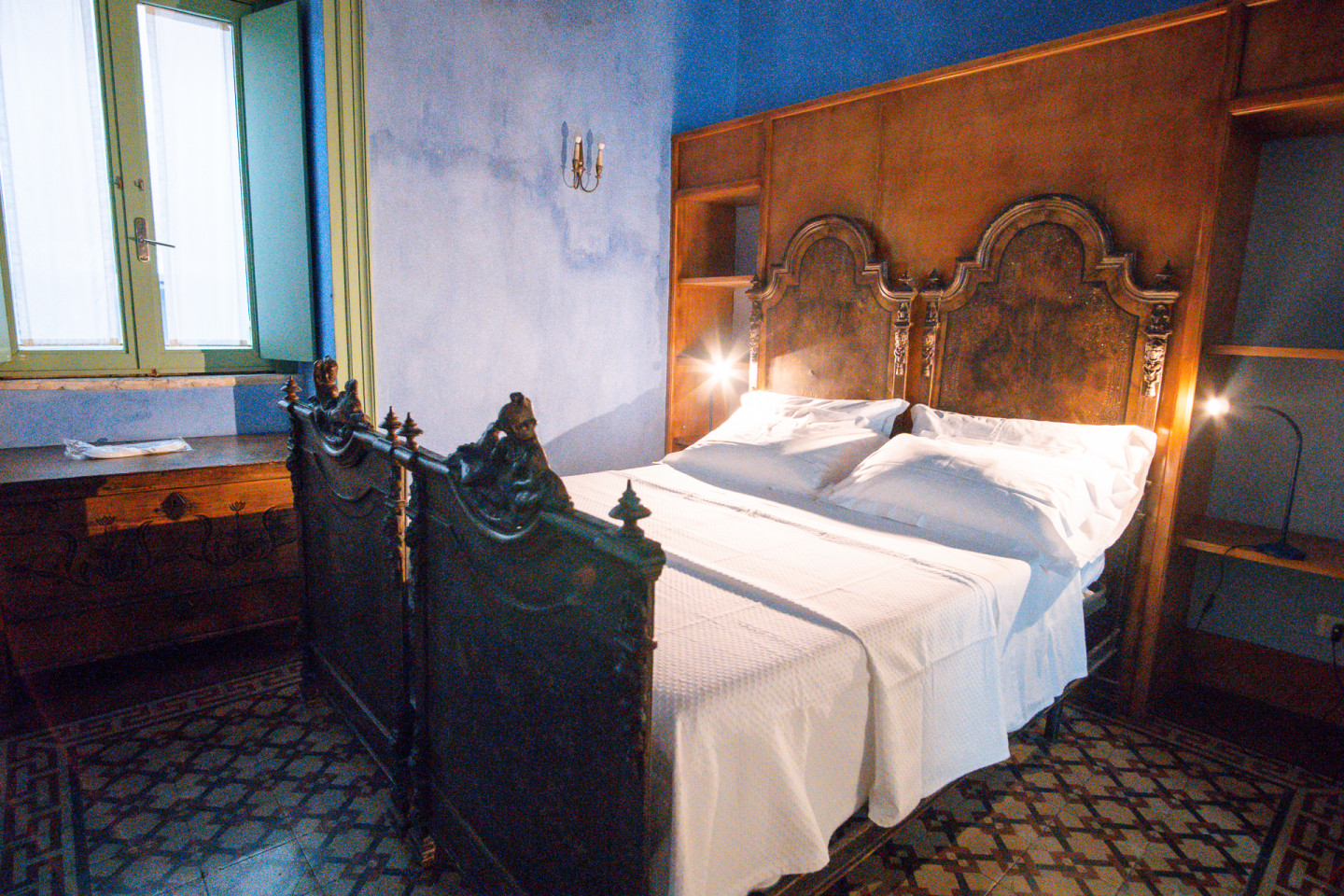 Bed In A 2-Bed Gender Separated Room - 10