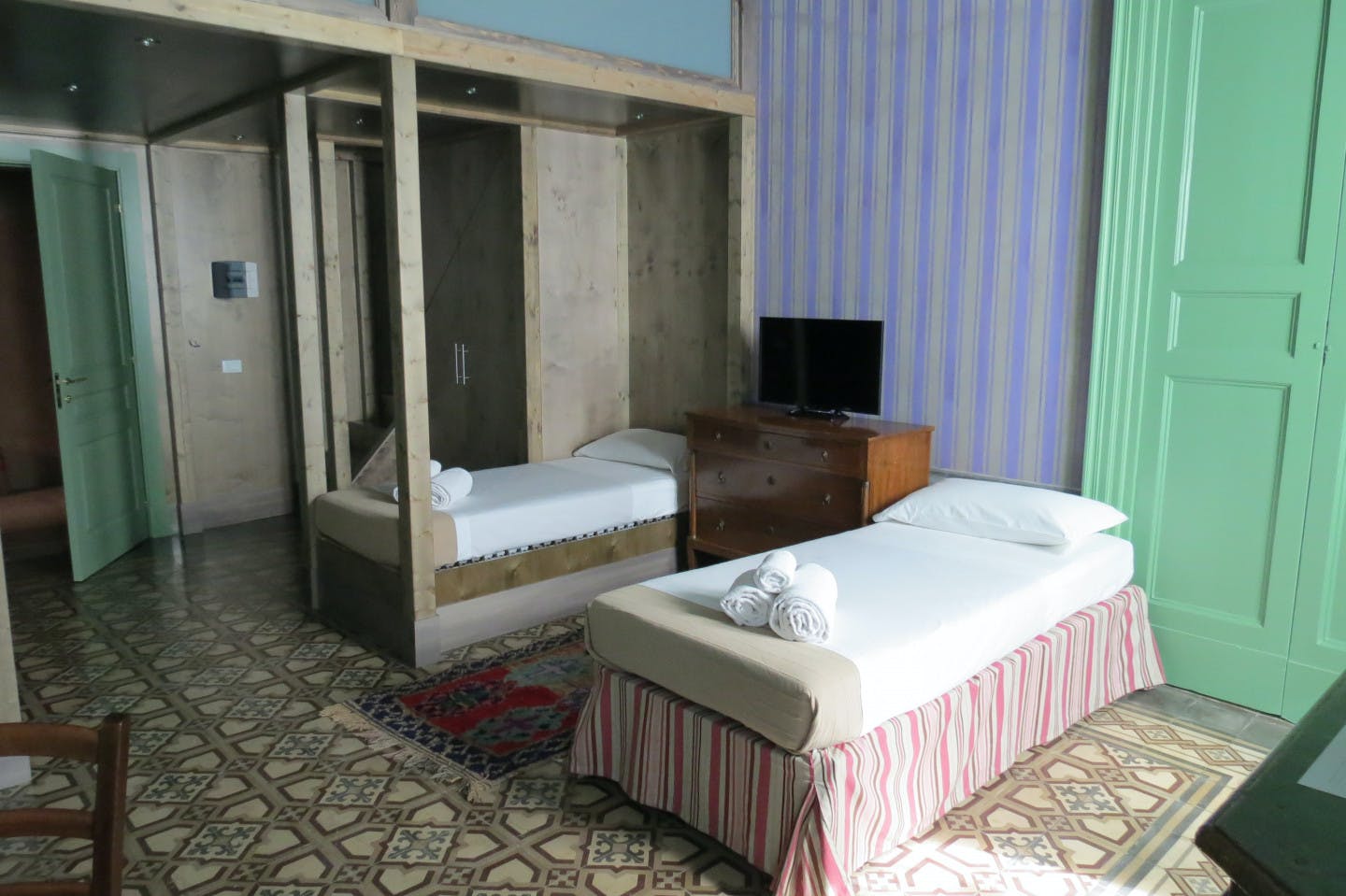Quad Premium Apartment - 4
