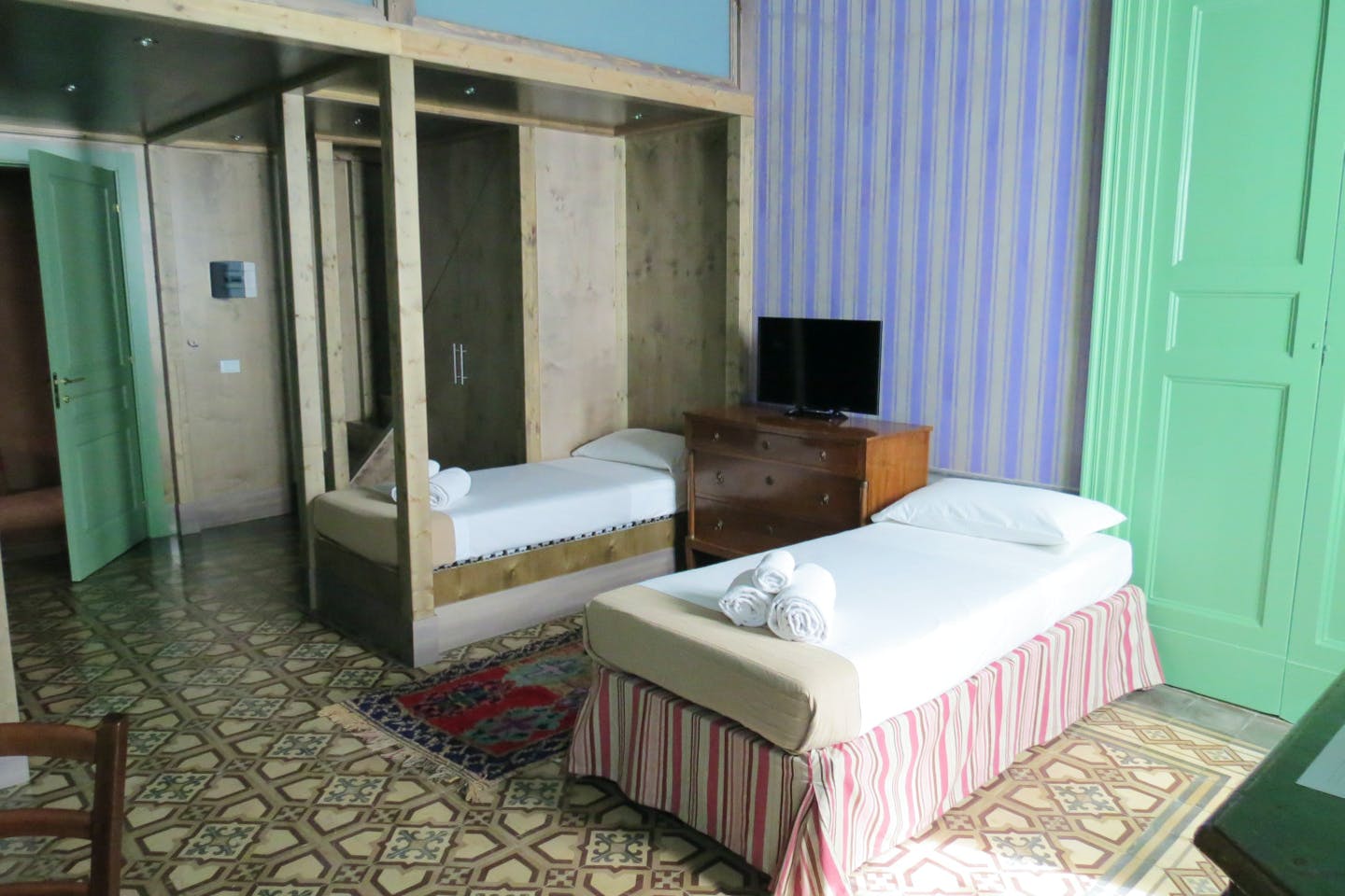 Quad Premium Apartment - 11