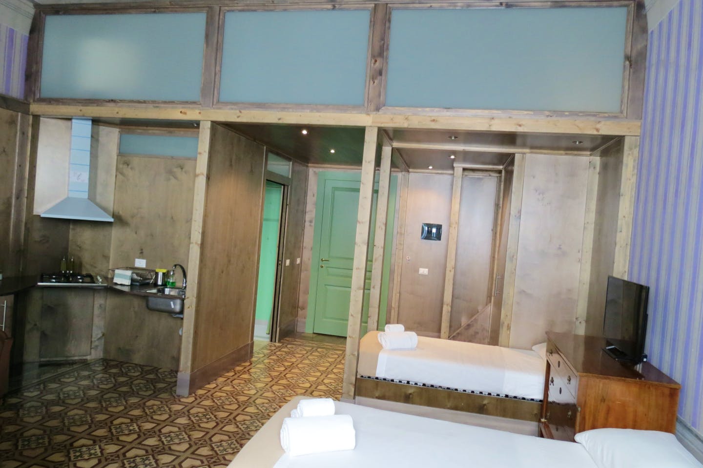 Quad Premium Apartment - 7
