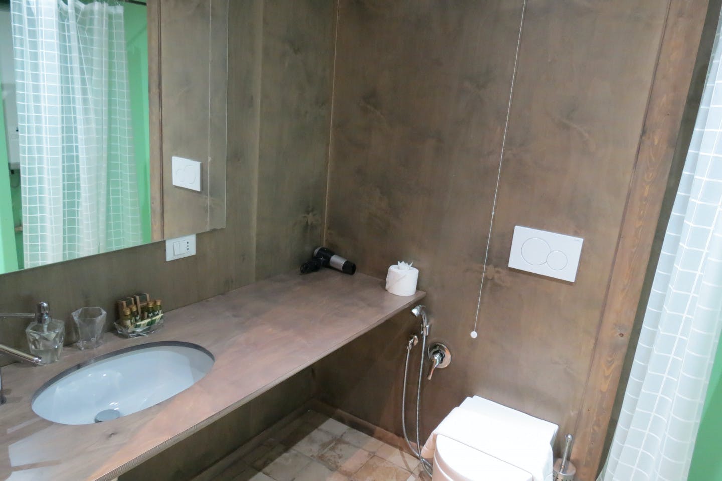 Quad Premium Apartment - 12