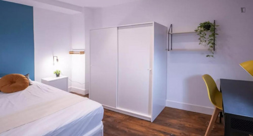 Charismatic bedroom near the Alameda metro