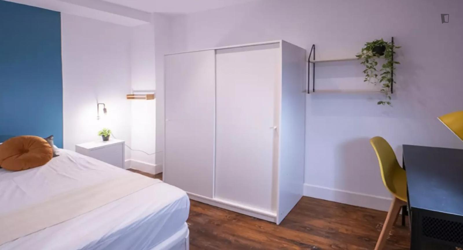  Charismatic Bedroom Near The Alameda Metro  -  Charismatic bedroom near the Alameda metro  - Gallery -  1