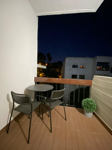 Monte Estoril. Beautiful studio 15 minutes walking distance from l train station - Gallery - 6