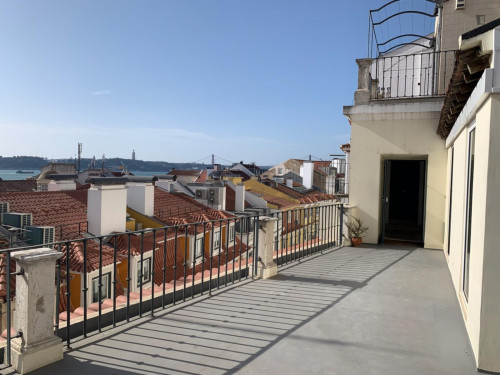 Sunny 1-bedroom apartment in downtown Lisbon - Gallery - 5