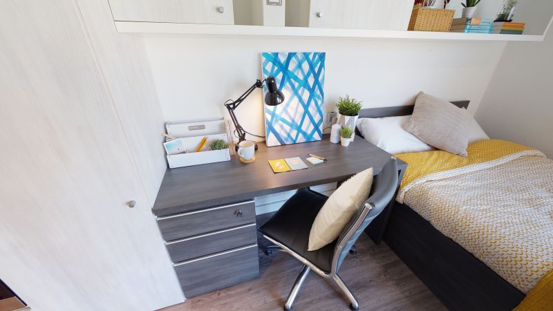  Gold Studio Deluxe  -  iQ Aldgate  - Gallery -  2