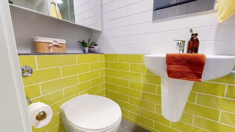  Gold Studio Premium  -  iQ Aldgate  - Gallery -  2
