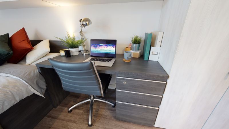  Platinum Studio Premium  -  iQ Aldgate  - Gallery -  2
