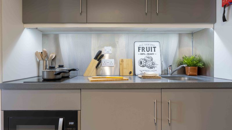  Silver Studio Deluxe  -  iQ Aldgate  - Gallery -  7