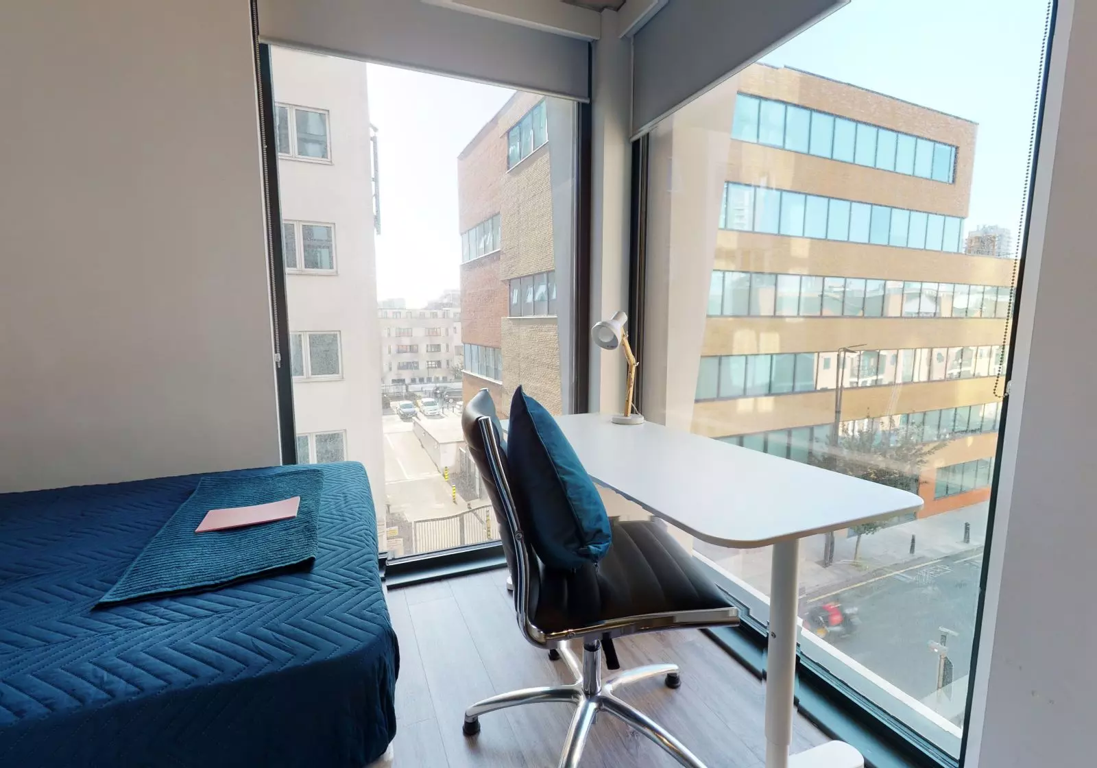  Twin Room Plus  -  iQ Aldgate  - Gallery -  3