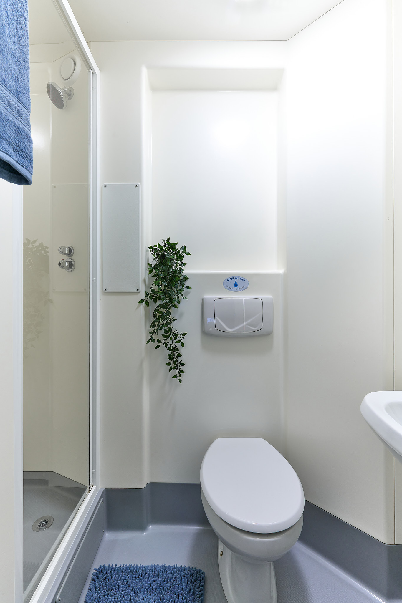 Gold En-Suite - Cavendish Place - Gallery - 2
