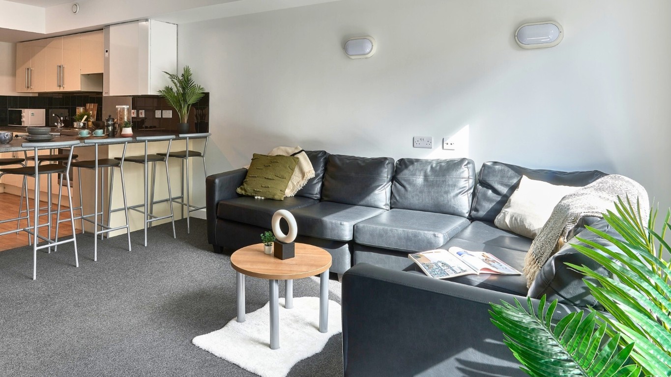  Accessible Gold En-Suite  -  Cavendish Place  - Gallery -  3