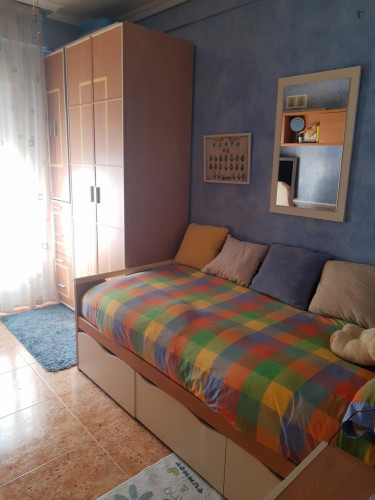 Single bed to rent for the summer or 10 months minimum from September - Gallery - 7