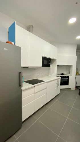 Cozy double bedroom, renovated apartment in Arroios - Gallery - 6
