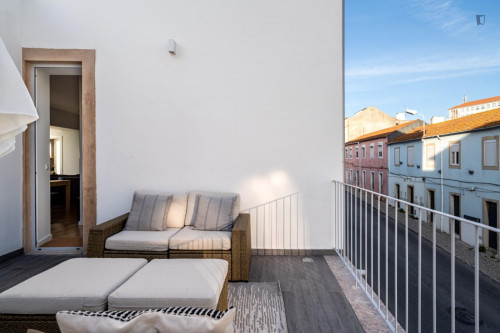 Very elegant 2-bedroom apartment in Campolide - Gallery - 5