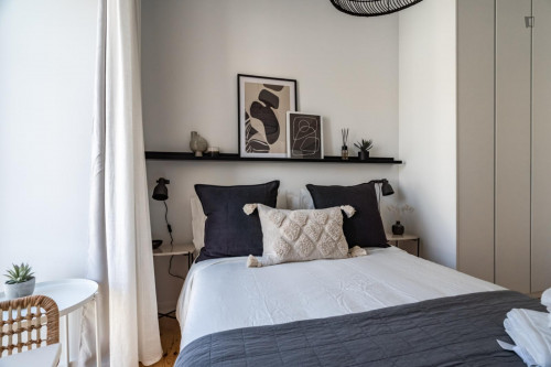 Very elegant 2-bedroom apartment in Campolide - Gallery - 11
