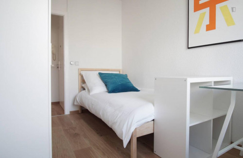 Great single bedroom in nice area - Gallery - 3