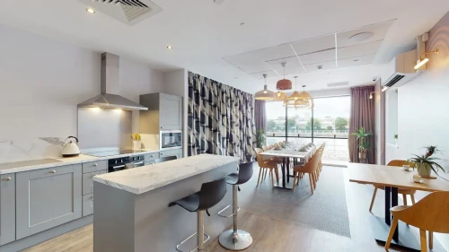 Crown Place - Gallery - 23