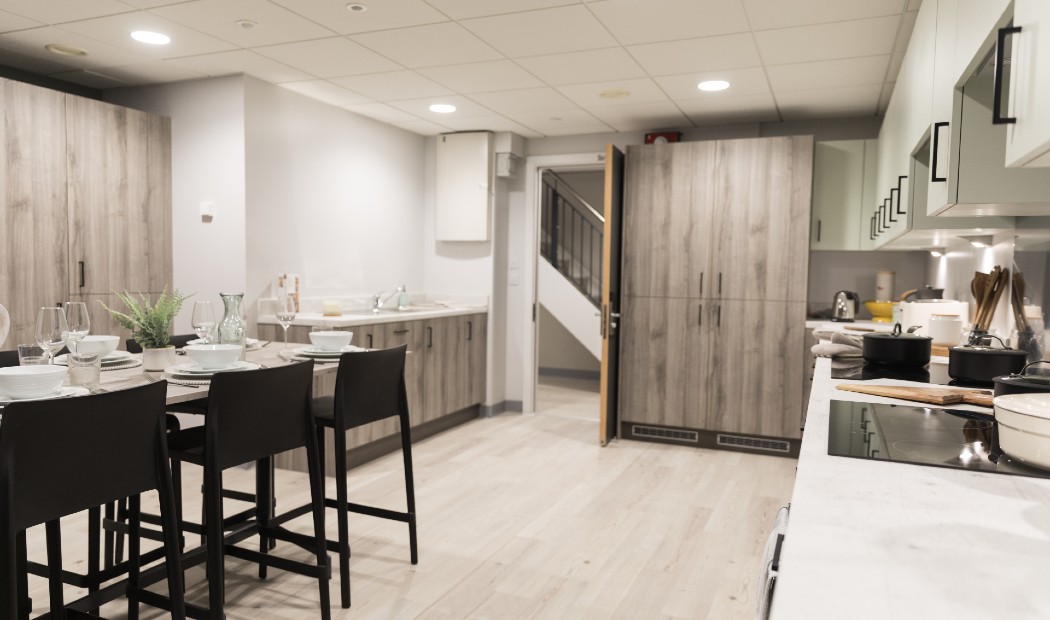 Large En-Suite  -  Crown Place  - Gallery -  4