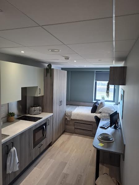  Premium Studio (Water Facing)  -  Crown Place  - Gallery -  4