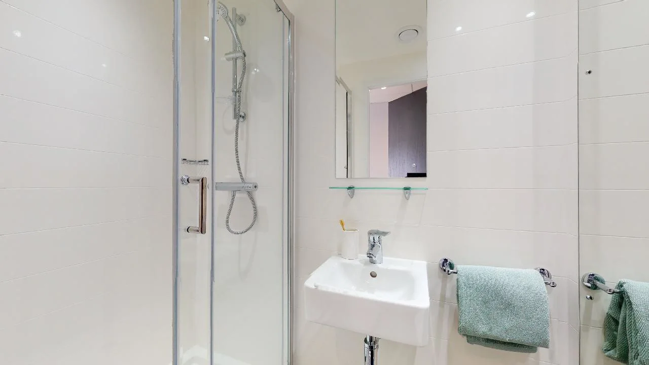  Superior Studio  -  Crown Place  - Gallery -  2