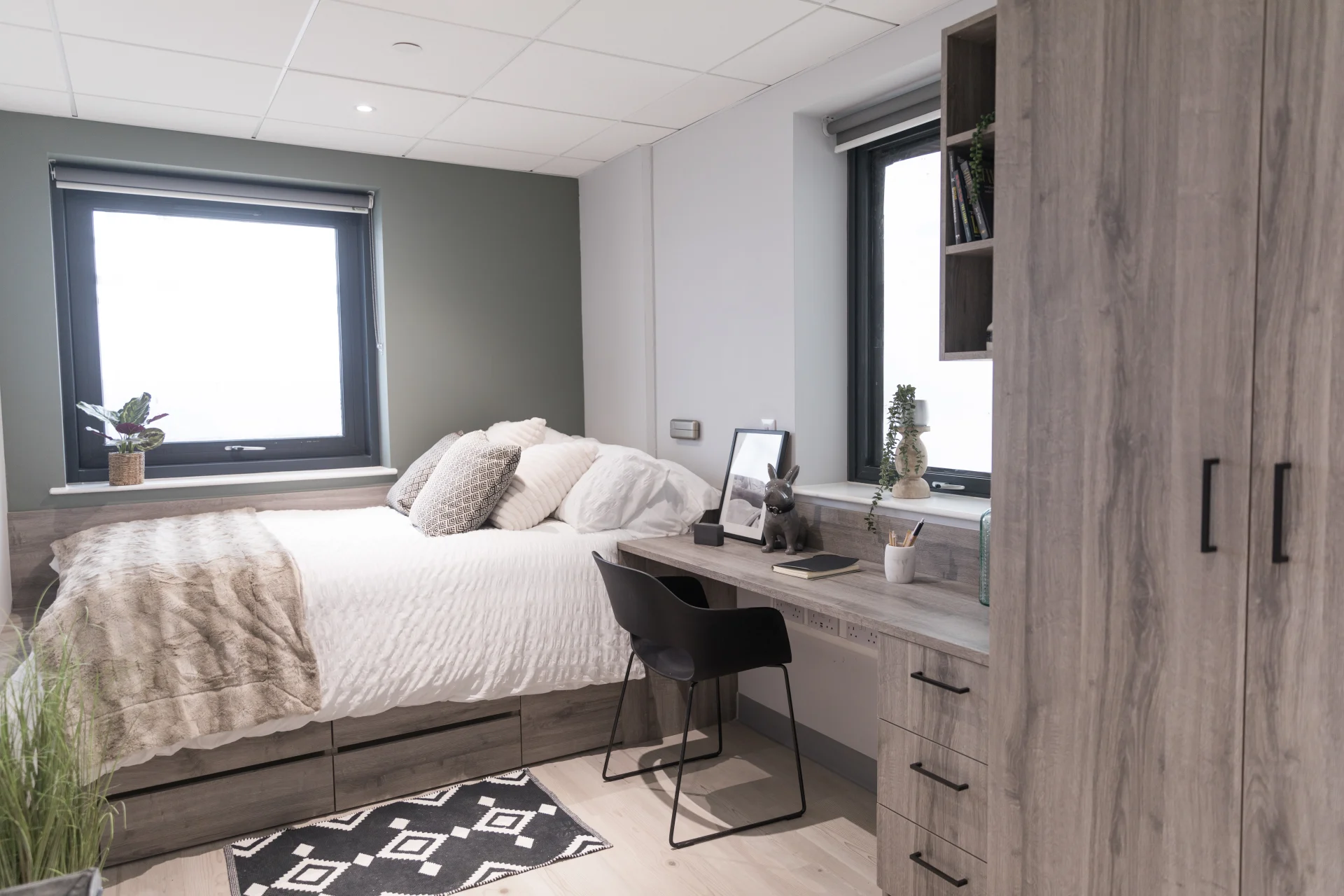  Superior Studio  -  Crown Place  - Gallery -  1