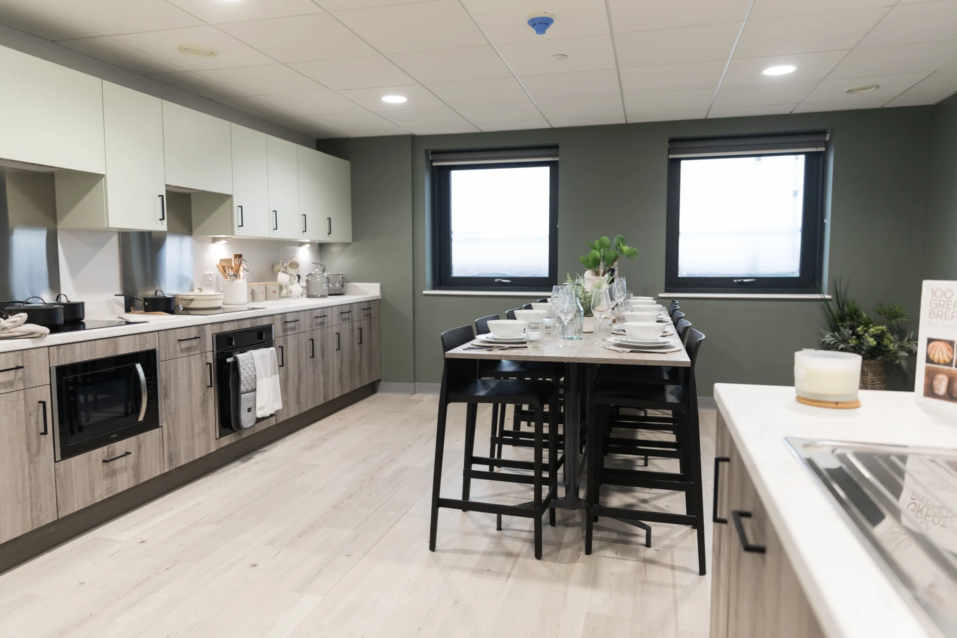  Deluxe En-Suite  -  Crown Place  - Gallery -  9