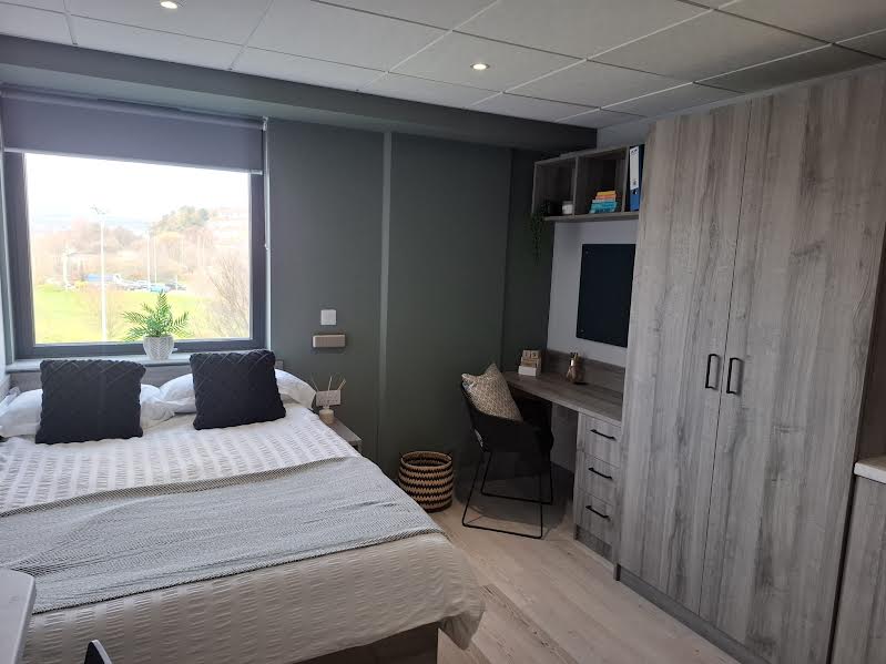  Large Studio  -  Crown Place  - Gallery -  2