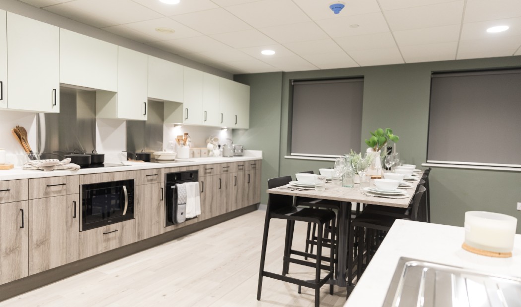  Large En-Suite  -  Crown Place  - Gallery -  5