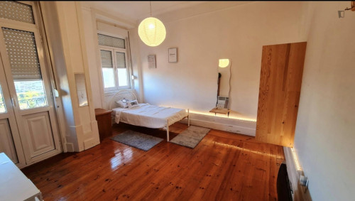Single bedroom, with balcony, near Universidade de Coimbra