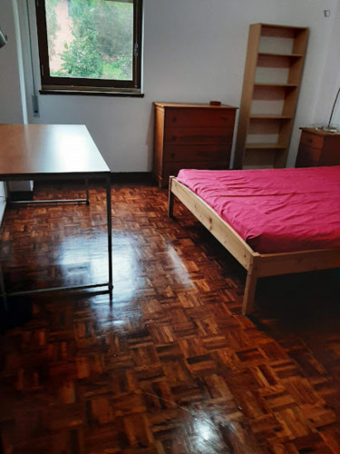 Homely double bedroom near Escola Superior de Educação