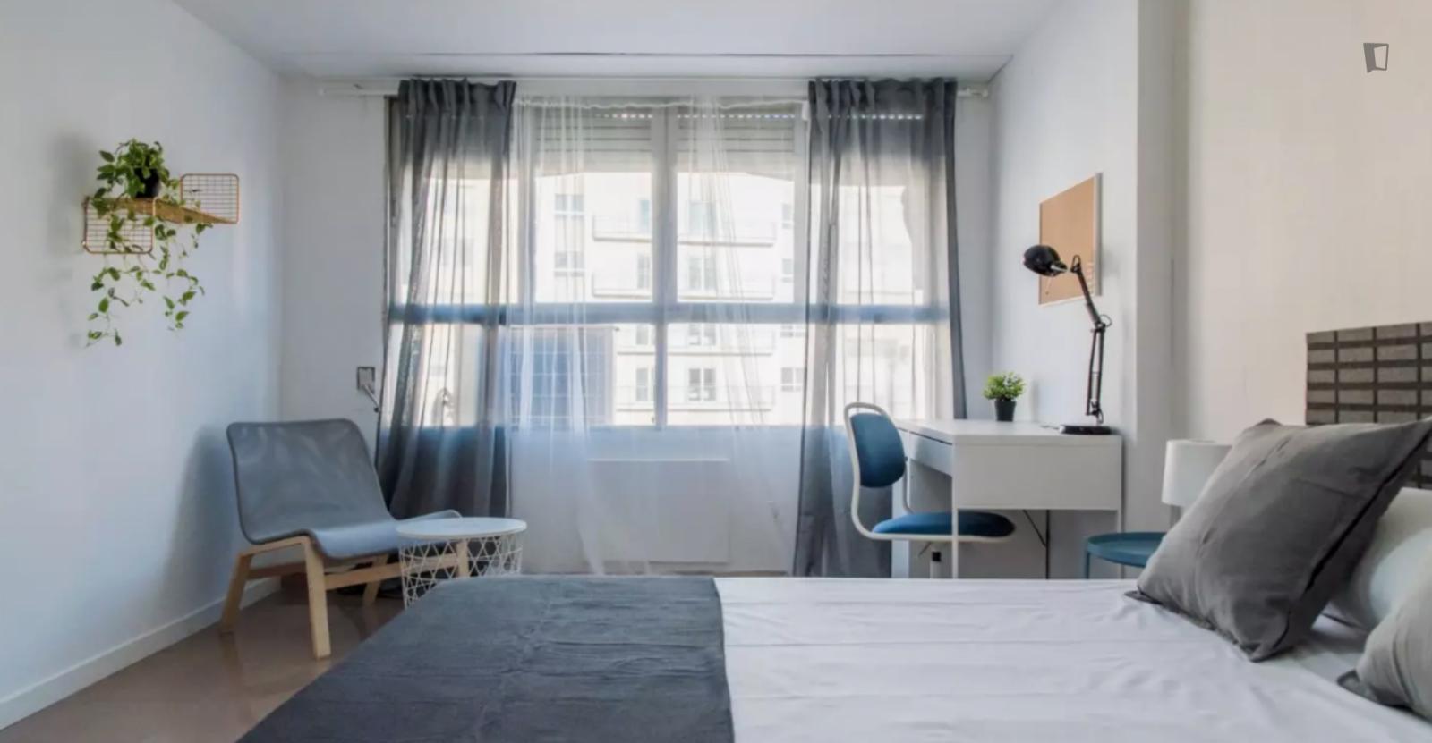  Double Bedroom Near The Xàtiva Metro  -  Double bedroom near the Xàtiva metro  - Gallery -  1