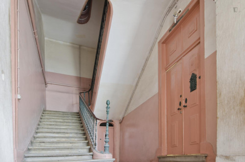 Fancy double bedroom minutes away from Instituto Superior de Agronomia