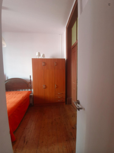 Fancy double bedroom minutes away from Instituto Superior de Agronomia - Gallery - 19
