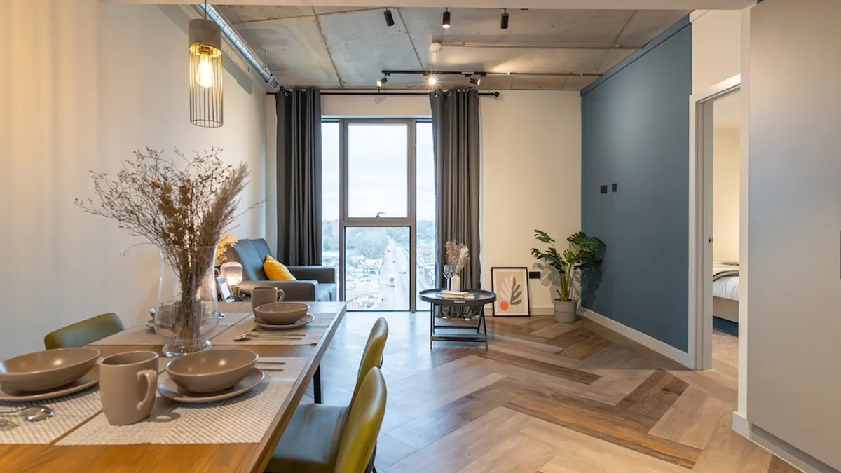 Large 2-Bedroom Apartment - 3