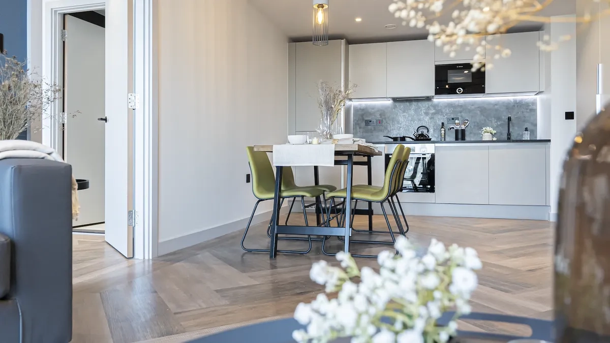Extra-Large 2-Bedroom Apartment - 2