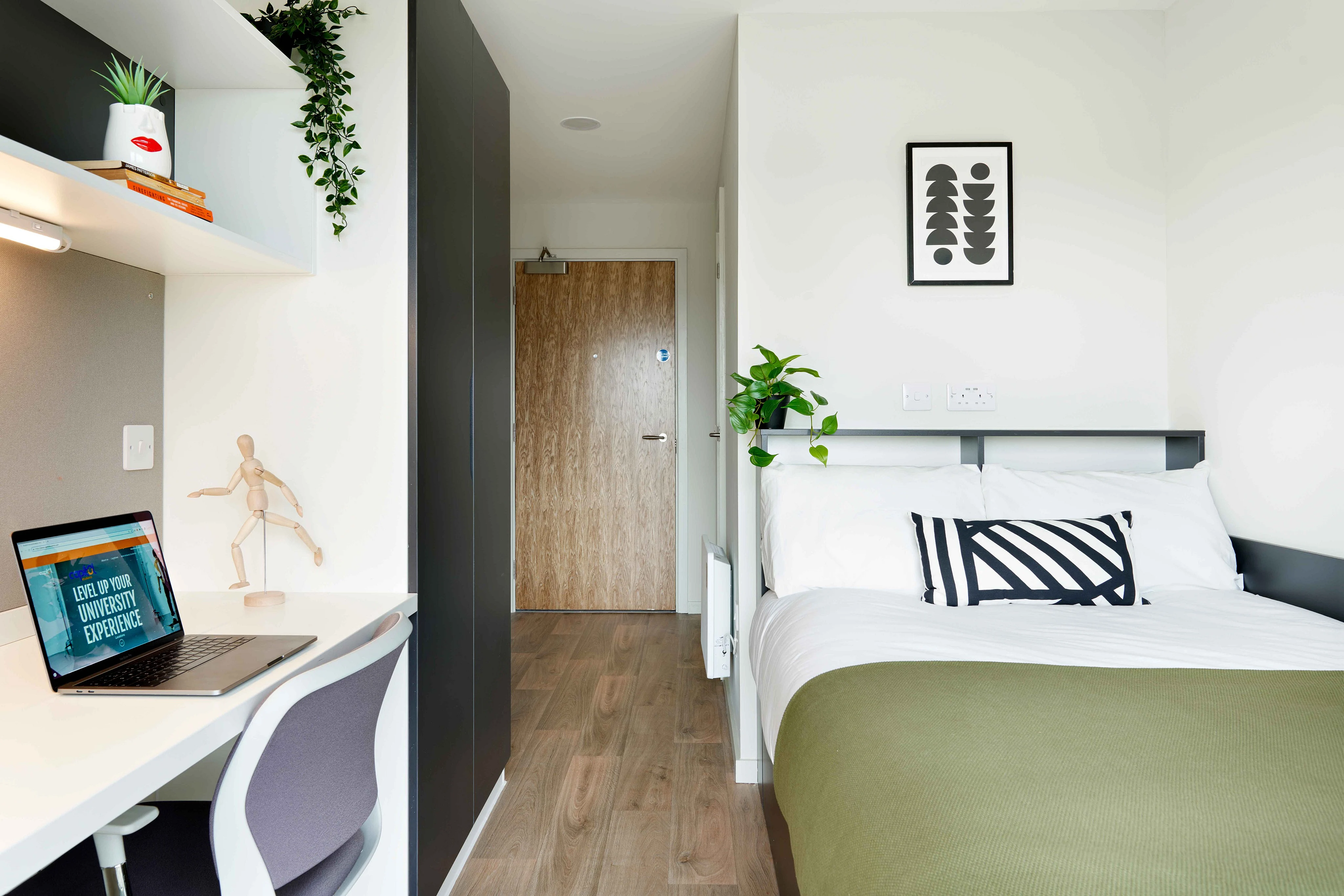 Basic En-Suite - Gorgie - Gallery - 1