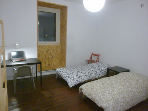 2 beds bedroom in shared 4-bedroom co-living apartment