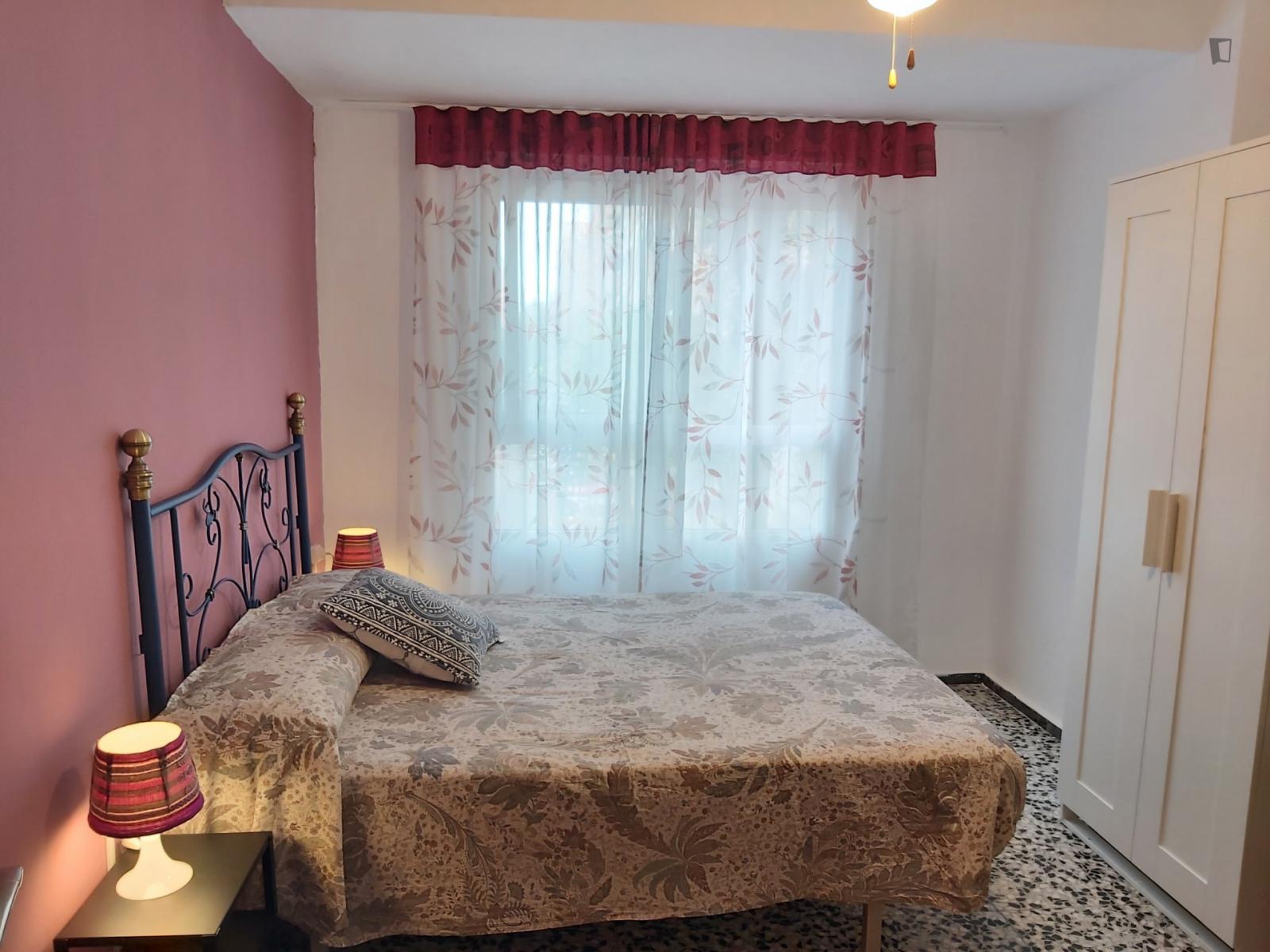  Very Comfy Double Bedroom Near The Ayora Metro  -  Very comfy double bedroom near the Ayora metro  - Gallery -  1