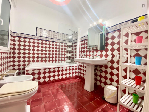 Wonderful single bedroom in a student flat, in Abando - Gallery - 7