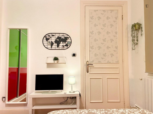 Elegant single bedroom near the Abando Indalecio Prieto train station - Gallery - 5