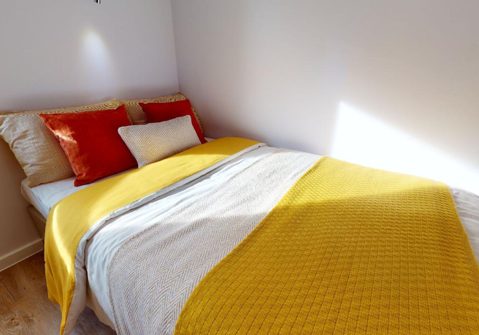  Bronze 2 Bed Apartment  -  iQ Brighton  - Gallery -  4